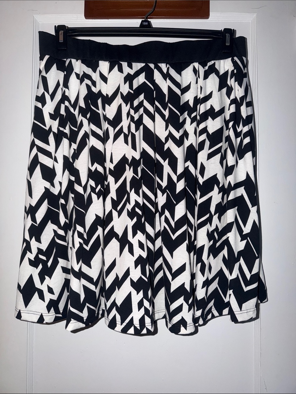 LuLaRoe Black & White Geometric Midi Skirt